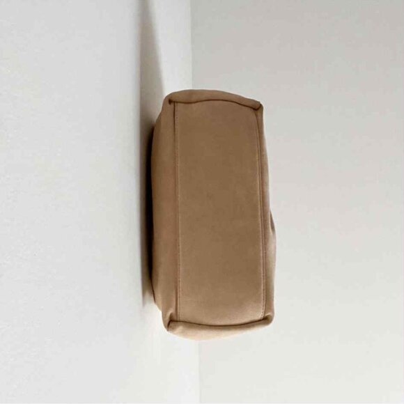 Reformation Small Vittoria tote bag in suede - Picture 5 of 5